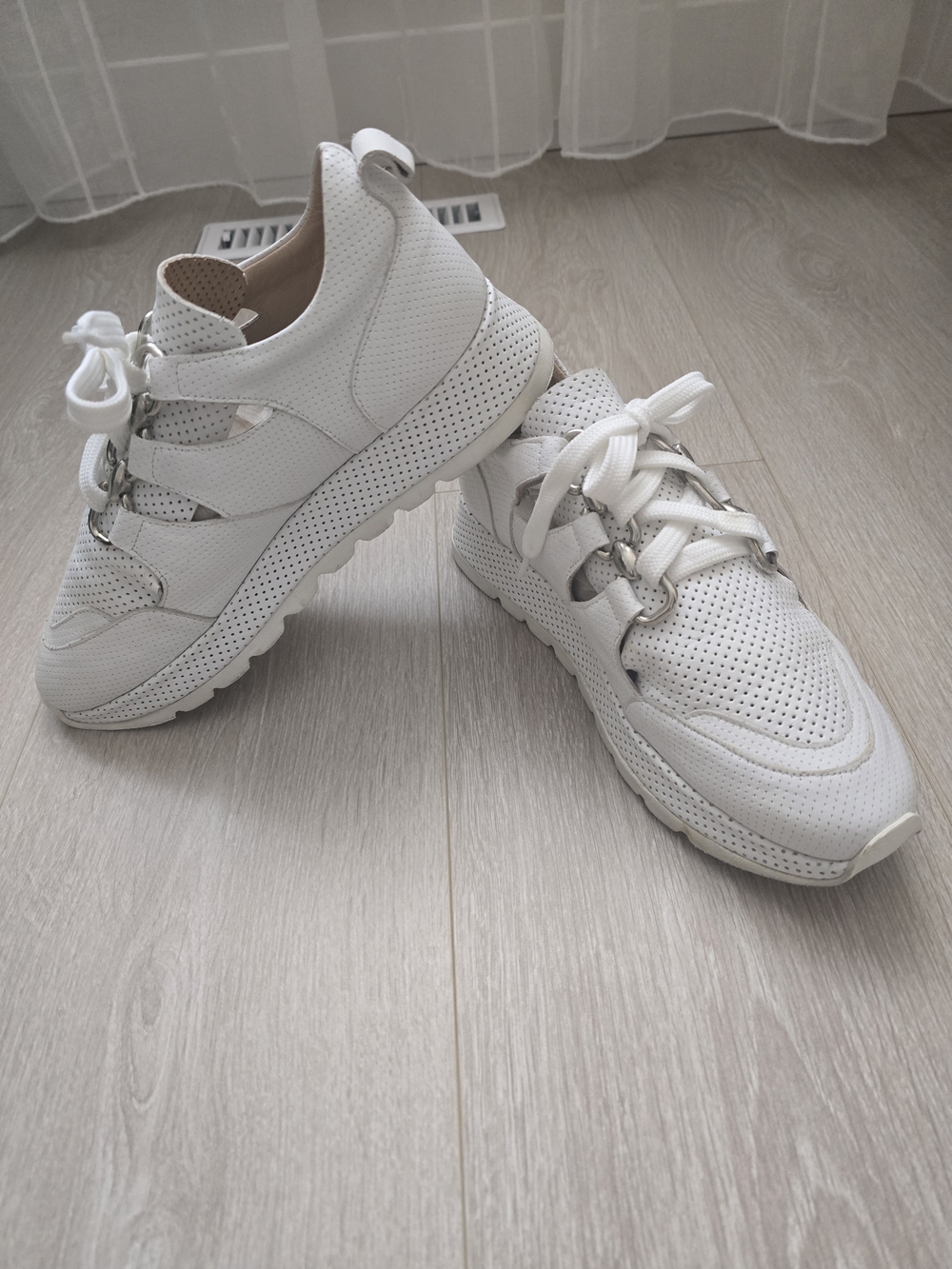 Leather Women’s White Perforated Athletic Sneakers with Lace-Up Detail Size 40
